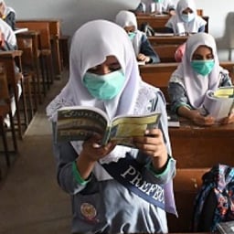 سندھ میں اسکولوں کیلئے بڑی گرانٹ کا اعلان